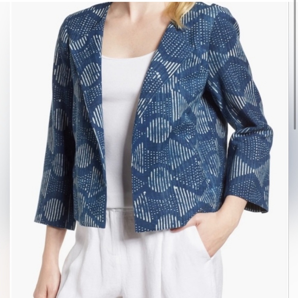 Eileen Fisher Boho Hand Printed Organic Cotton Indigo
Jacket M